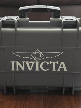 Invicta 8-Slot Dive Impact Watch Case. Charcoal. (DC8-CHR)